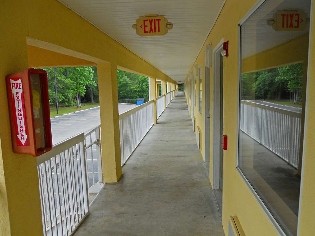 Red Roof Inn Valdosta - University Eksteriør bilde