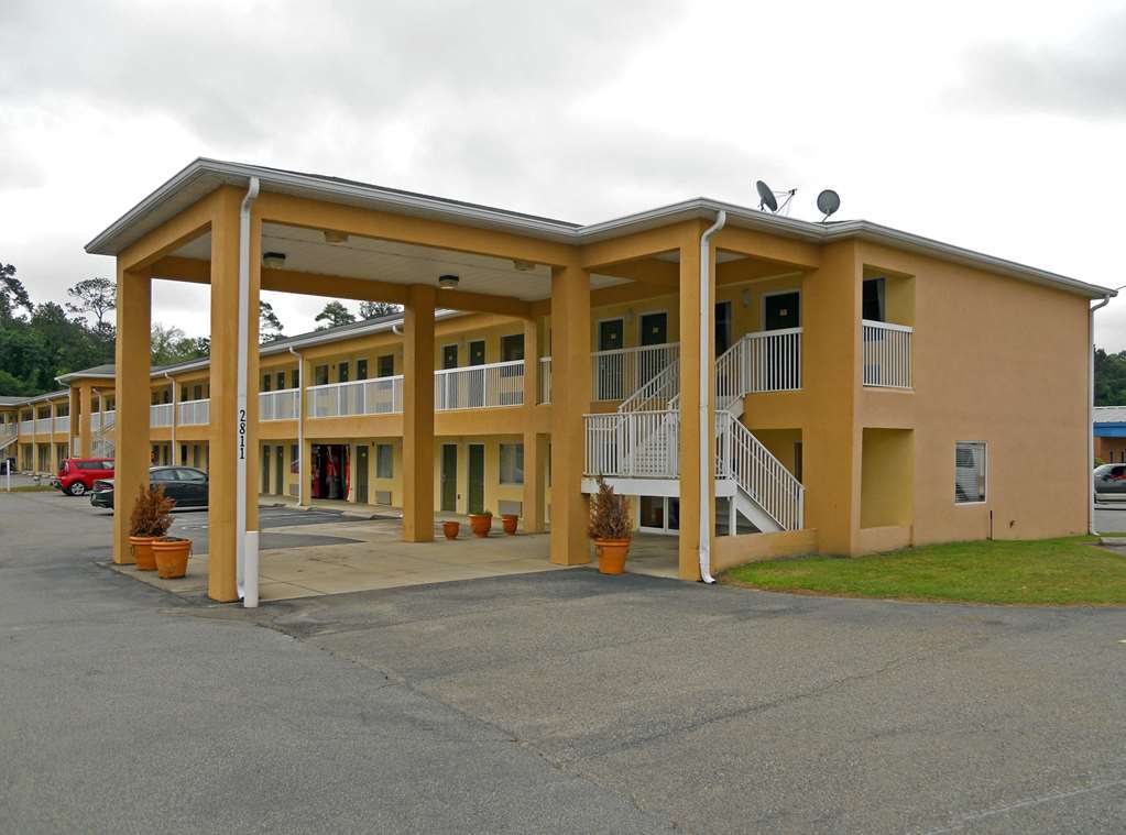 Red Roof Inn Valdosta - University Eksteriør bilde